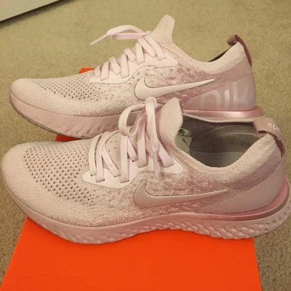 $188 Rare Nike Pearl Pink Epic React - Picture 6 of 7
